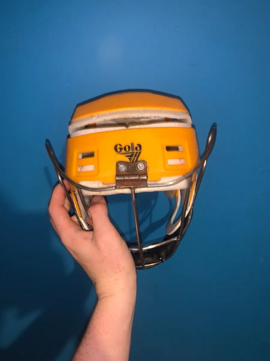 Yellow gola - Image 1