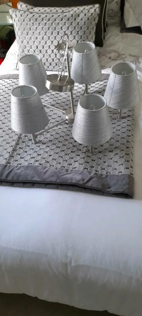 Light fitting - Image 2