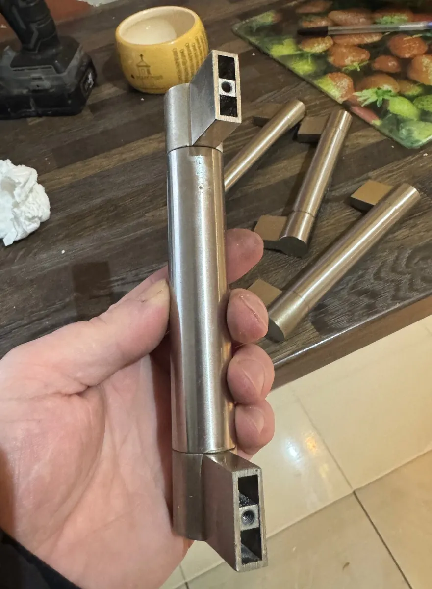 HANDLES - Image 2
