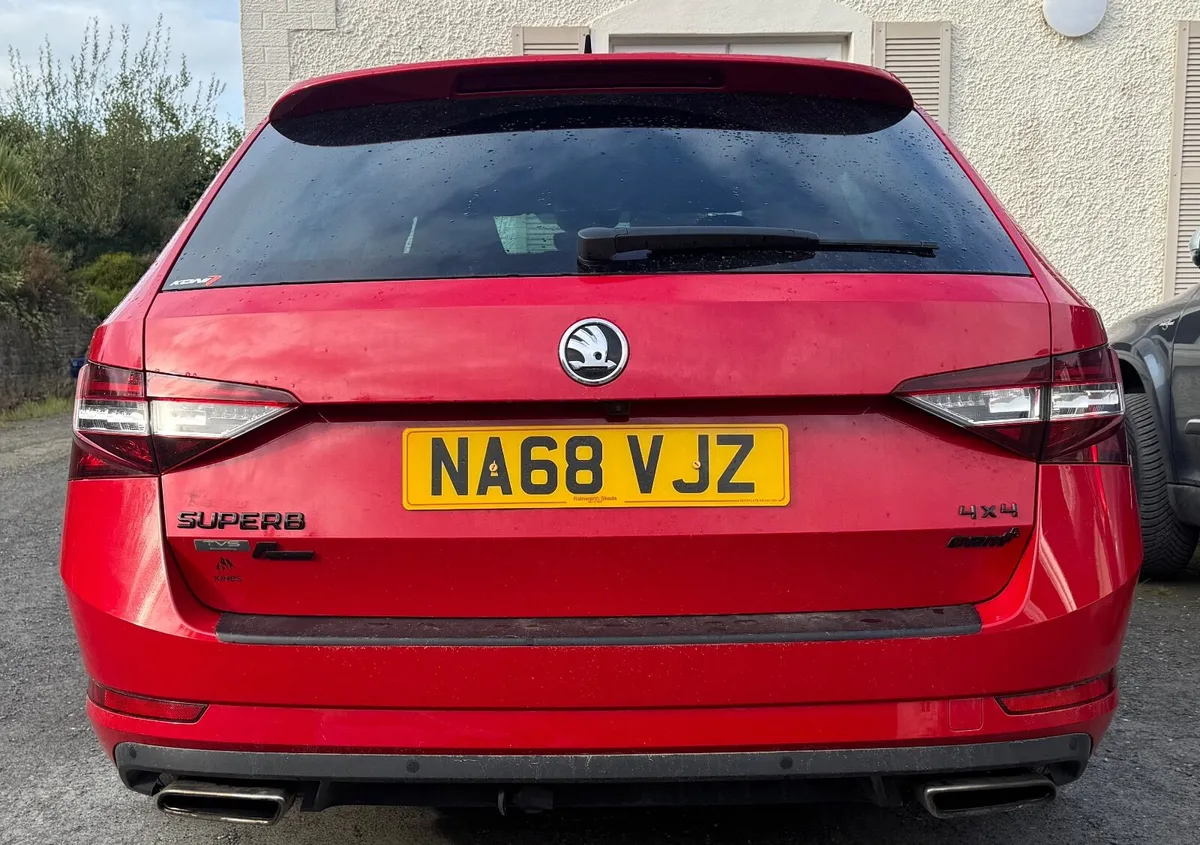 Skoda Superb 2018 4x4 272 2l tsi - Image 4