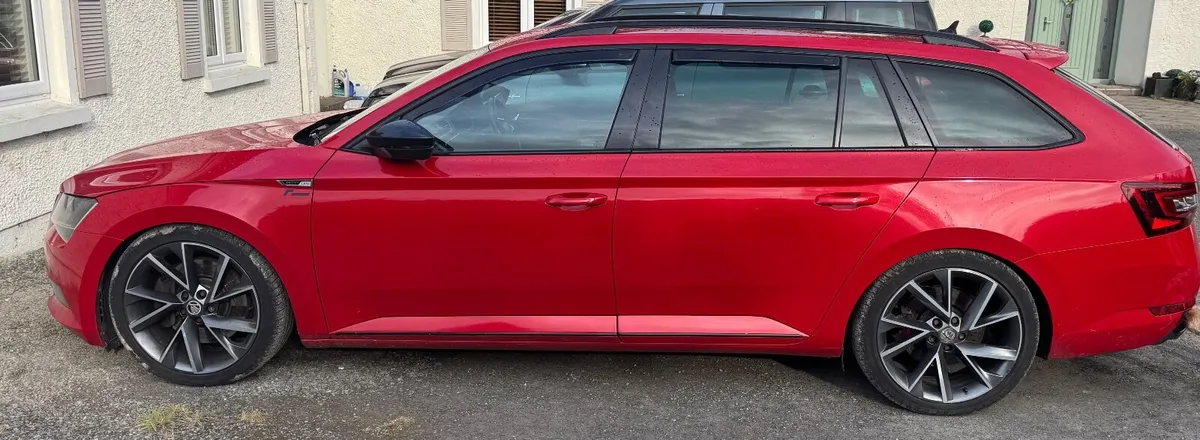 Skoda Superb 2018 4x4 272 2l tsi - Image 3