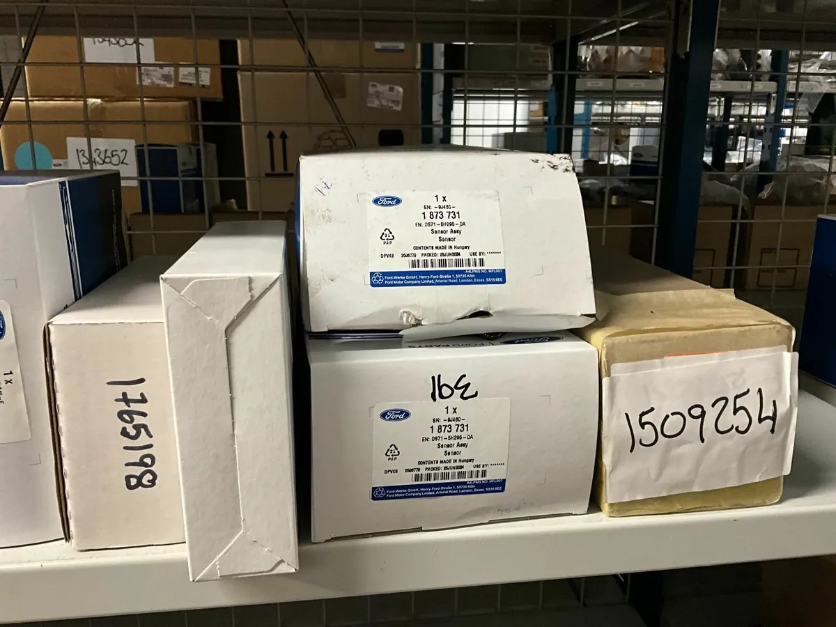 Online Auction Of A Selection Of Ford Parts - Image 4