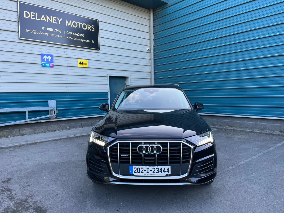 202 Audi Q7 N1 2 Seat Commercial - Image 2