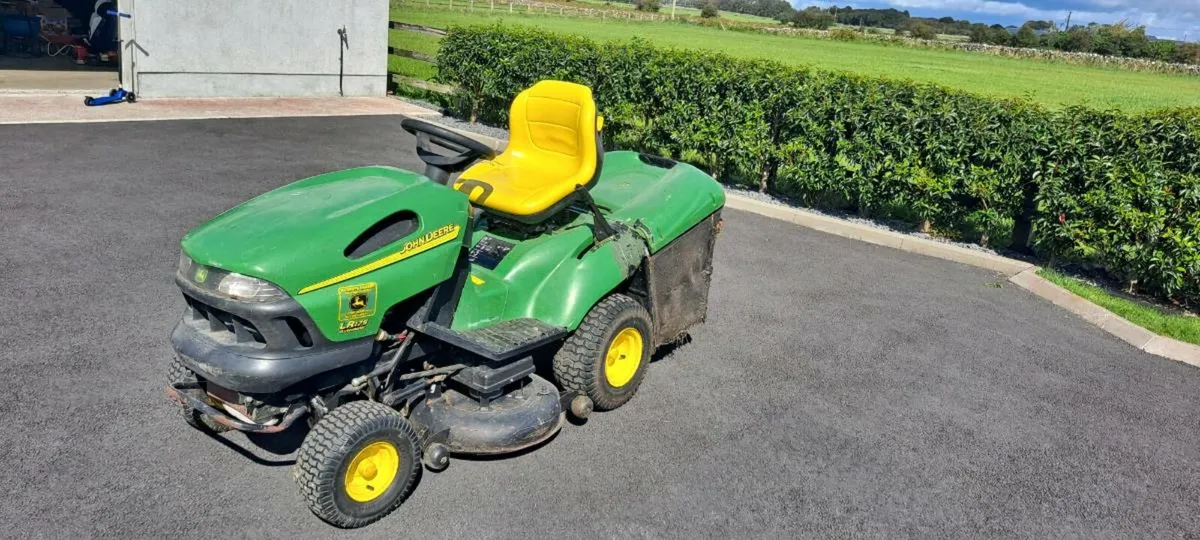 Ride on mower - Image 1