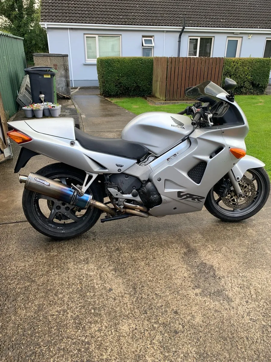 Honda vfr800 - Image 1