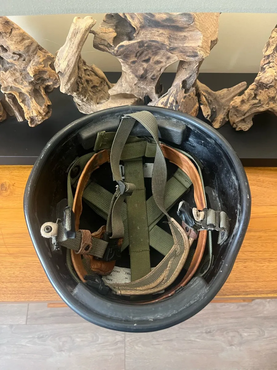 Irish Army M85 Infantry Kevlar Helmet - Image 3