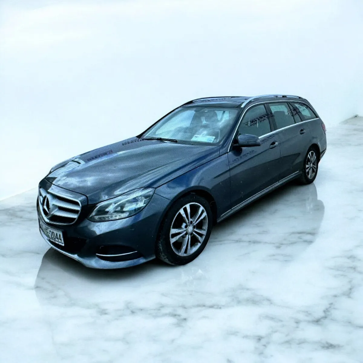 2014 Mercedes-Benz E-Class Estate E220 CDI  Autmat - Image 2