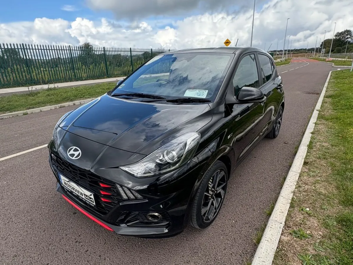 Hyundai i10 NLINE Petrol 5DR, Bluetooth, Multi-Fun - Image 3