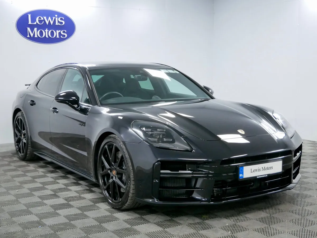2025 Porsche Panamera E-Hybrid - Image 2