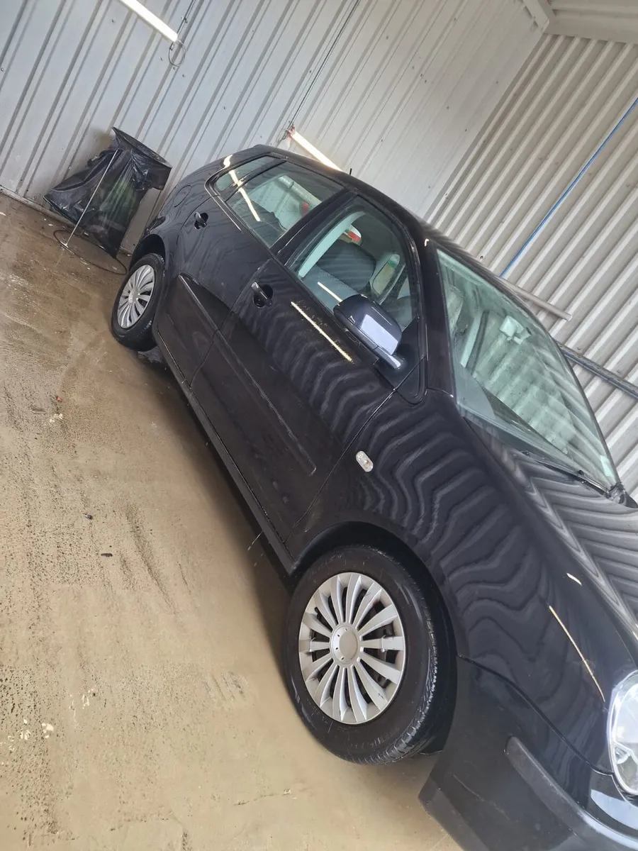 Volkswagen Polo 2004 - Image 1