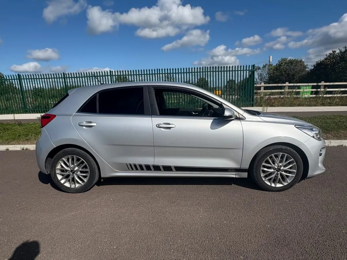 Kia Rio sold 1.4D 3 LUXURY SPEC LEATHER , Bluetoot - Image 2
