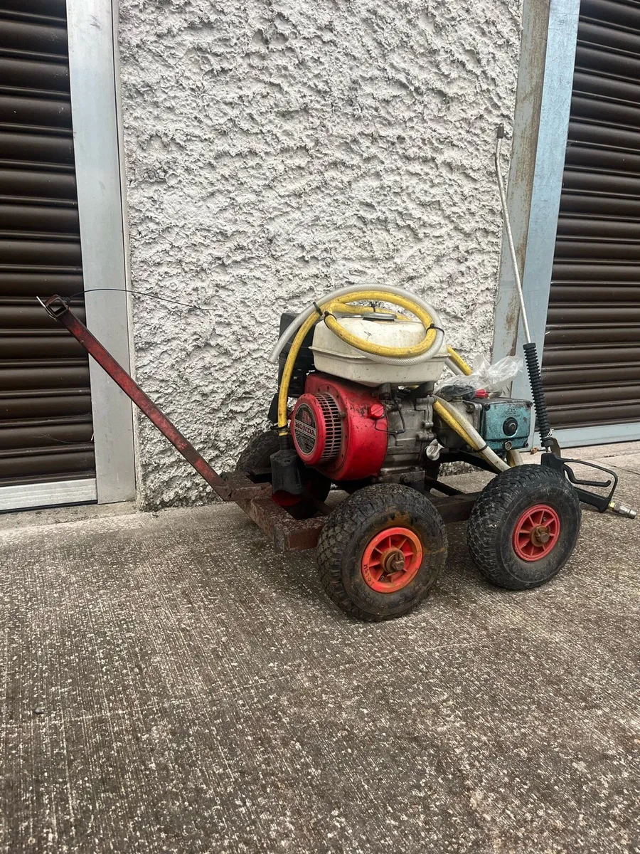 Power washer - Image 1
