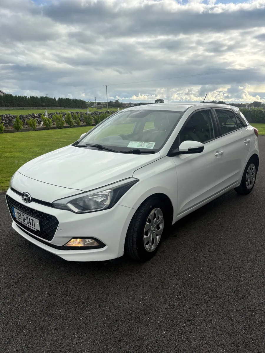 Hyundai i20 2015 - Image 2