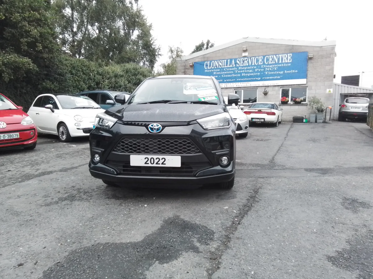 Toyota corolla crossover (raize) - Image 1