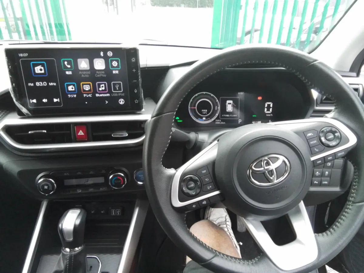 Toyota corolla crossover (raize) - Image 4