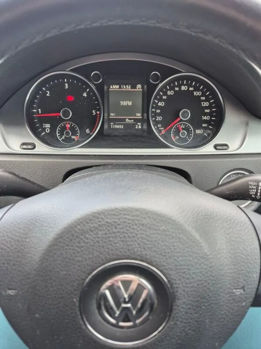 2013 Volkswagen CC - Image 2