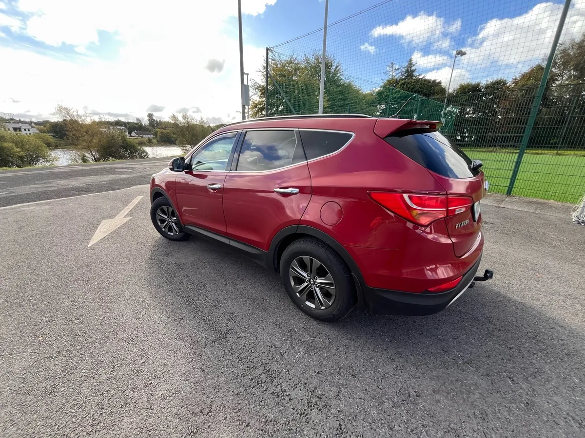 Hyundai Santa Fe - Image 2