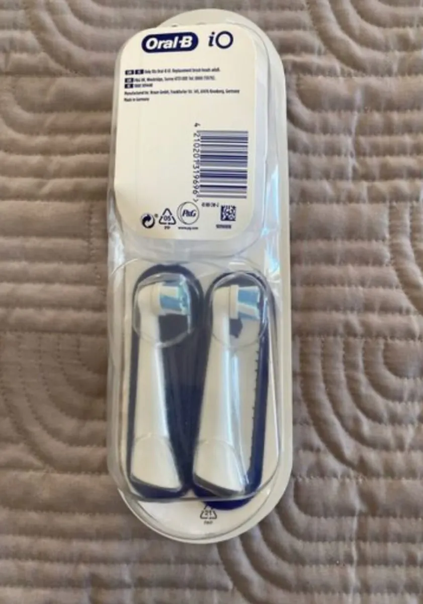 Oral-B iO Refills - electric toothbrush - Image 1