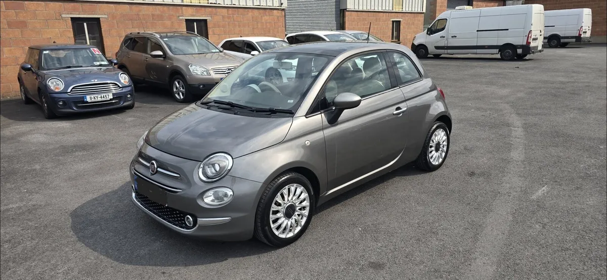 2019 Fiat 500 Lounge 1.2l very low miles - Image 1