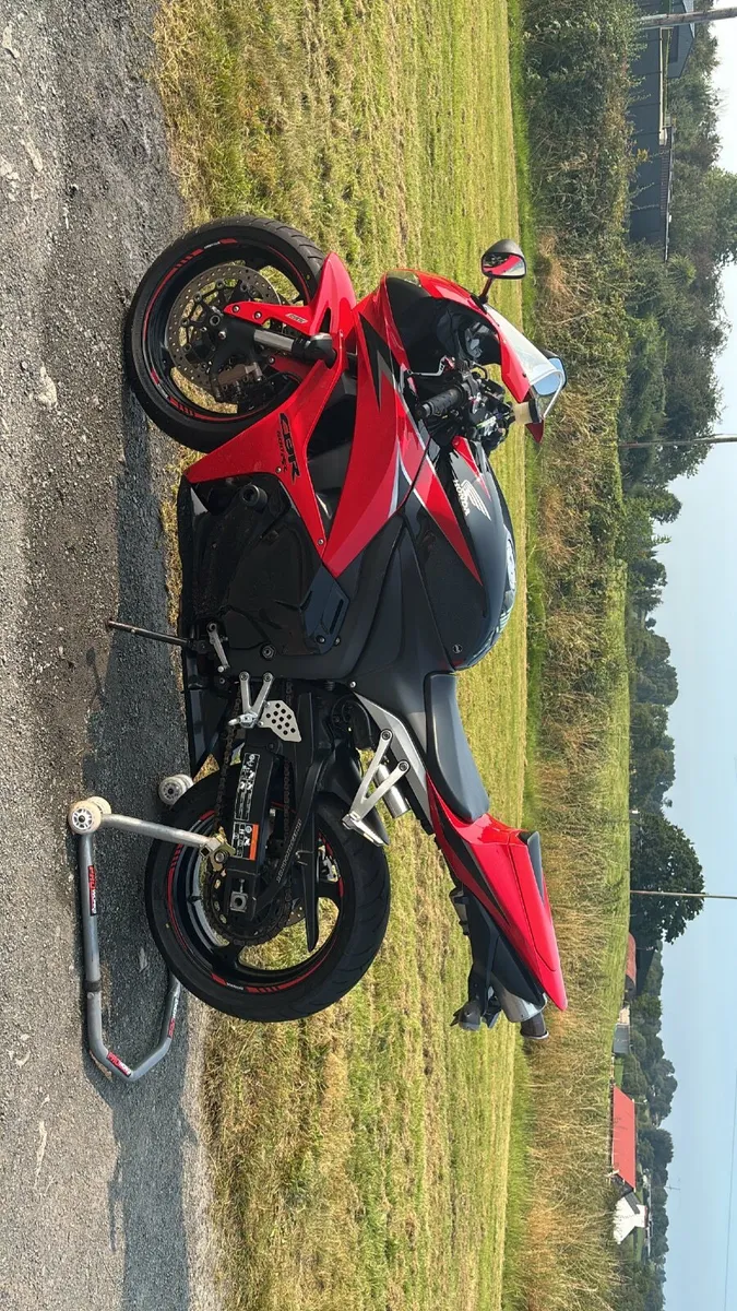 Honda CBR 600rr - Image 2