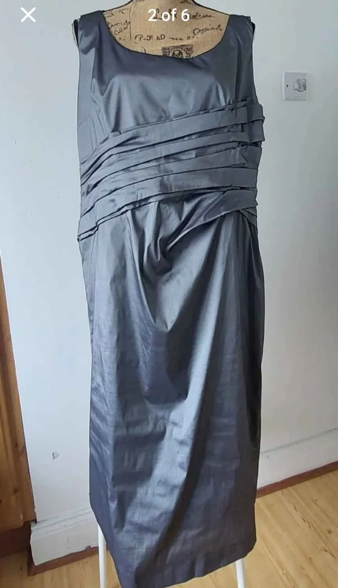 Ladies suit - Image 3