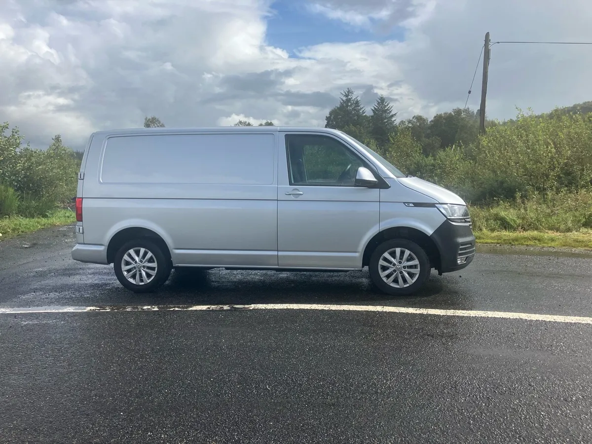 2023 VW Transporter Hi Line - Image 4