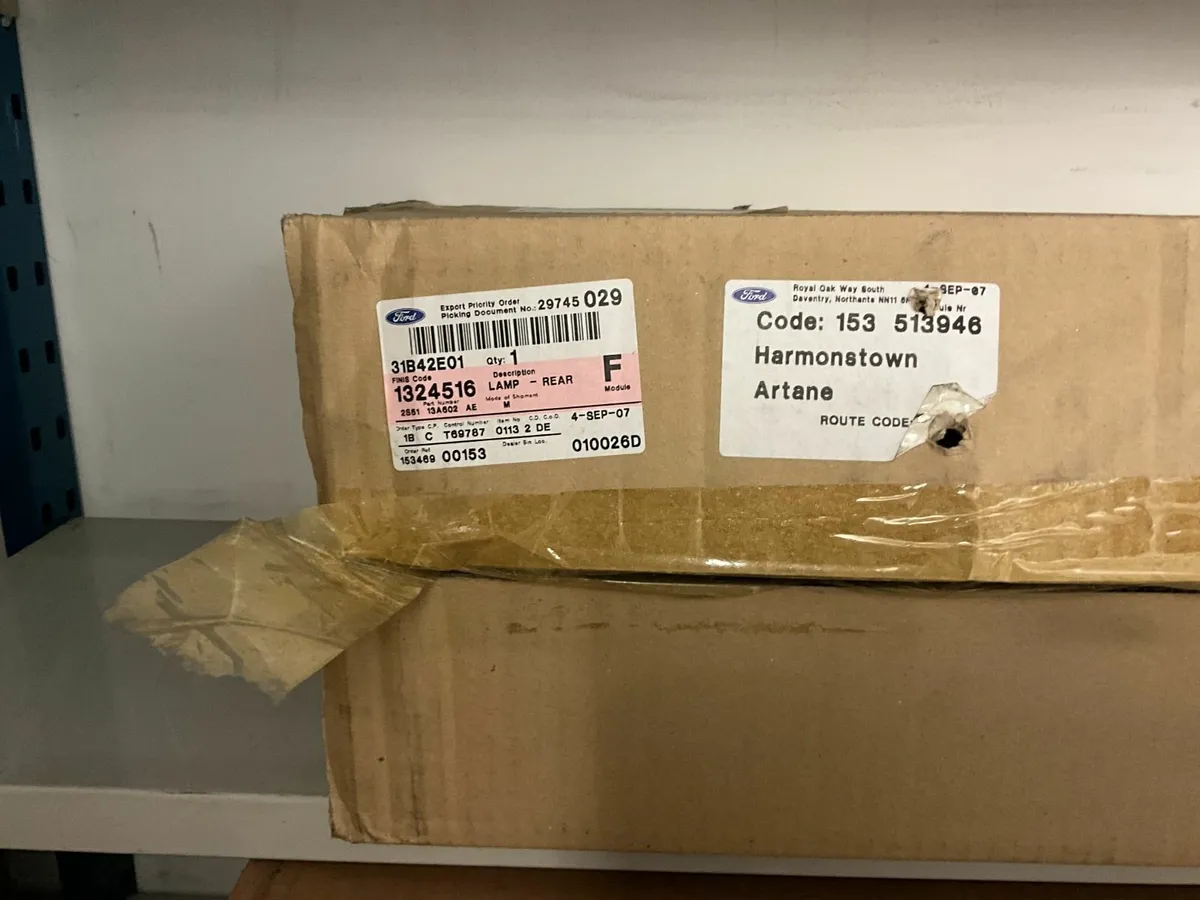 Online Auction Of A Selection of Vehicle Lamps - Image 1