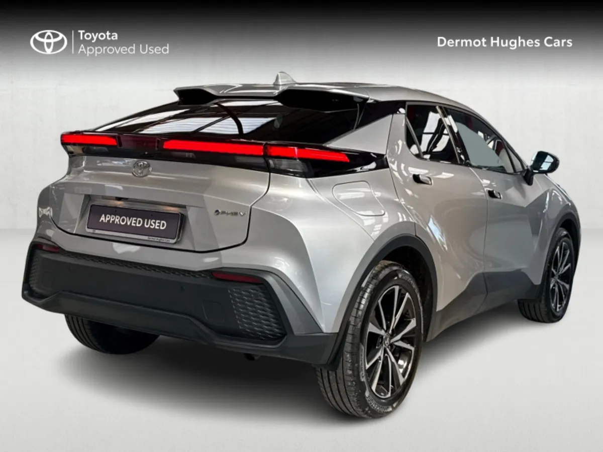Toyota C-HR C-HR PHEV SPORT - Image 2