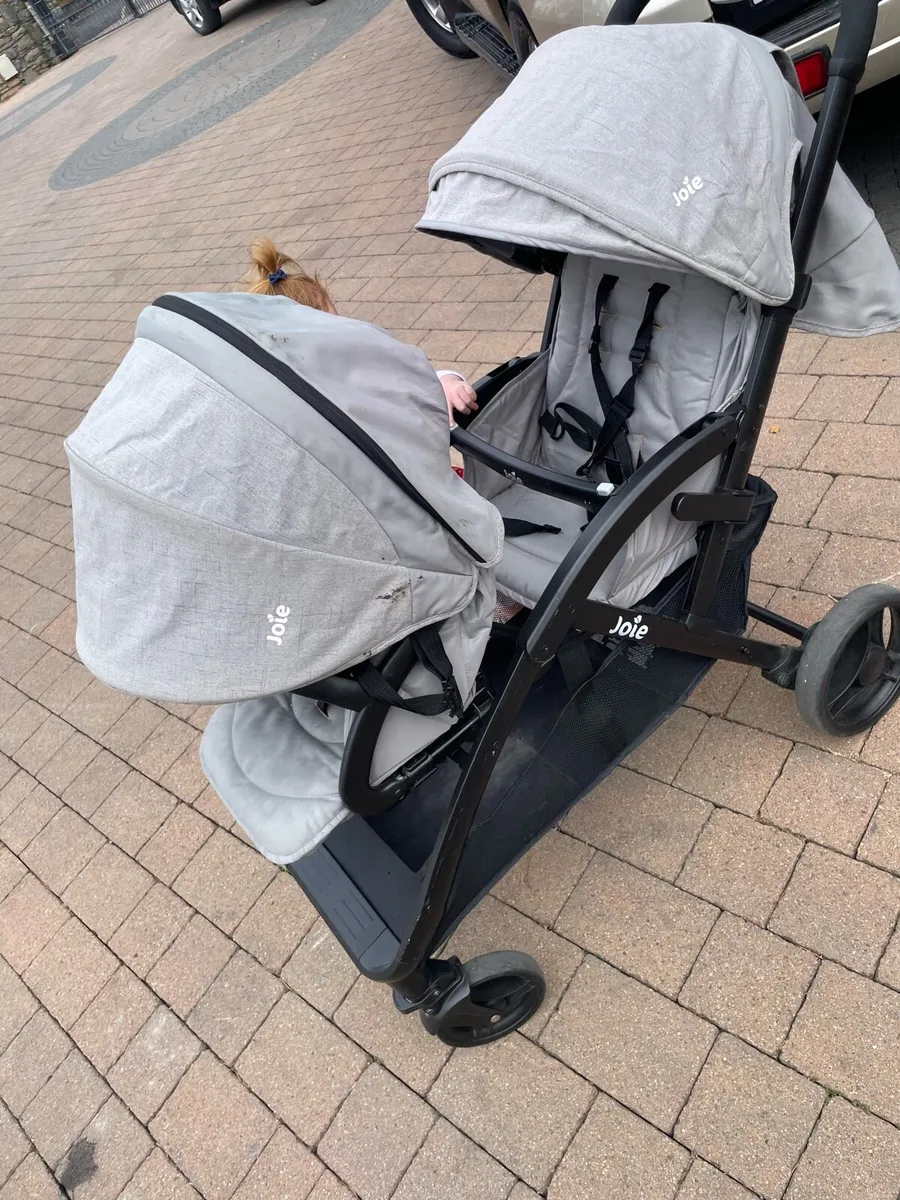 Double joie pram - Image 1