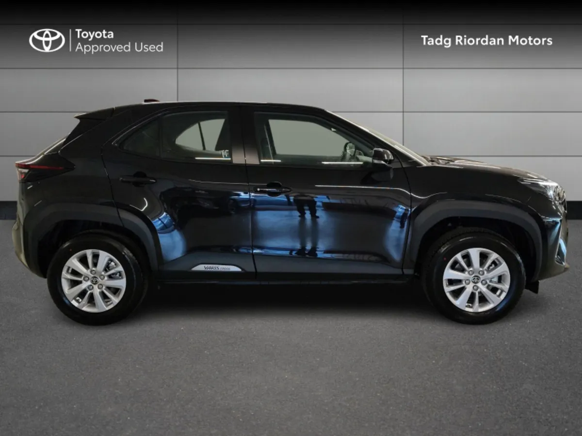 Toyota Yaris Cross LUNA - Image 3