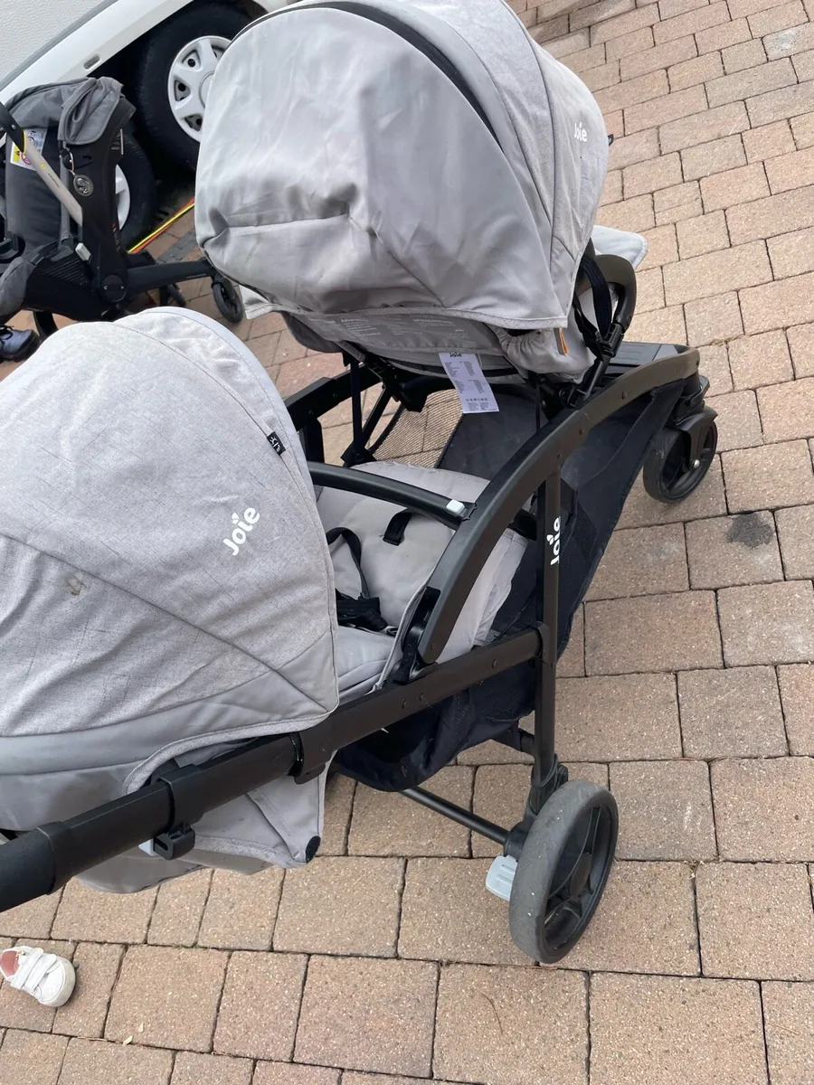 Double joie pram - Image 3