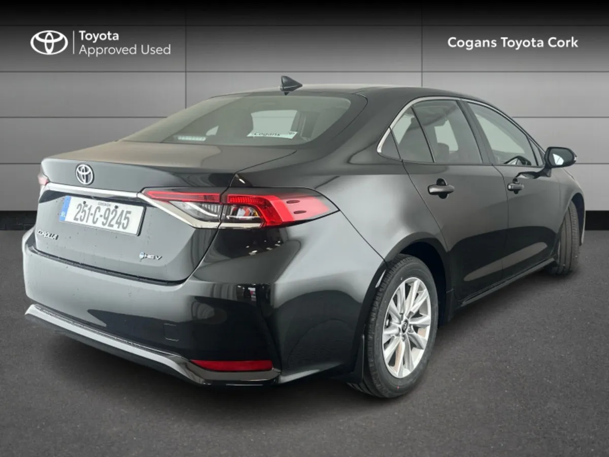 Toyota Corolla Luna Saloon - Image 2