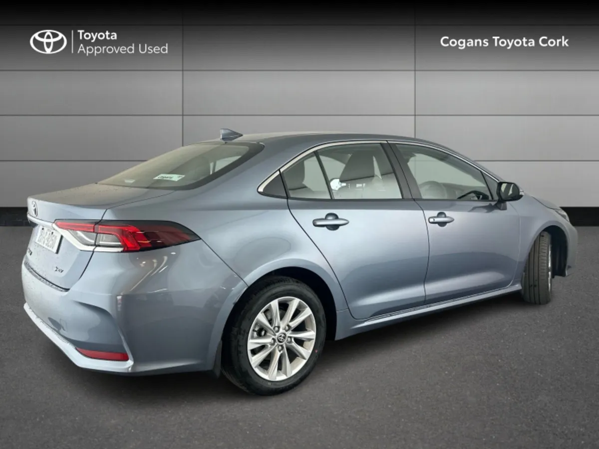 Toyota Corolla Luna Saloon - Image 2