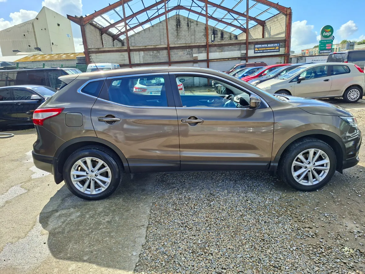 🦏 Nissan Qashqai 2014 1.2 petrol.LOW MILAGE 🦏 - Image 4
