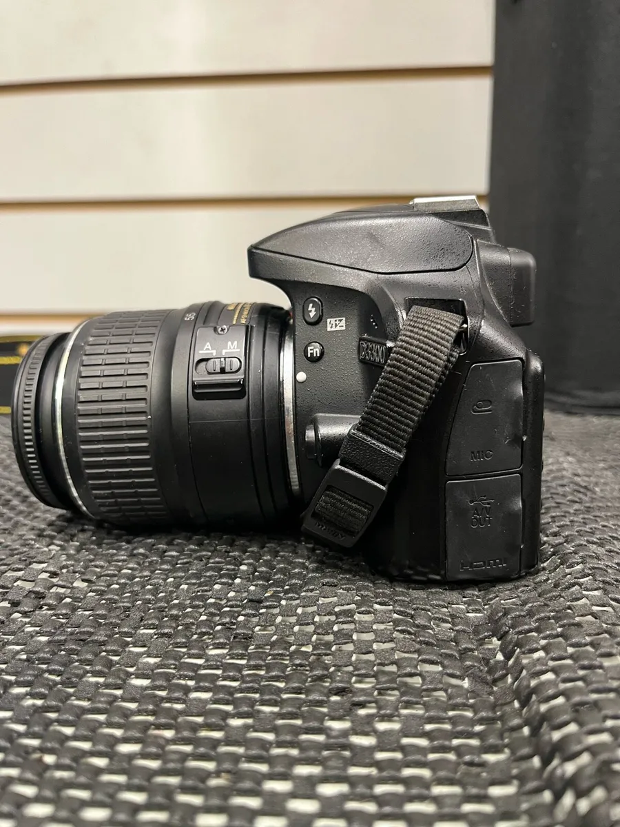 Nikon D3300 - Image 2
