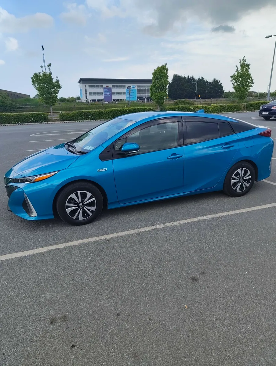 Toyota Prius PHV plug in hybrid - Image 1