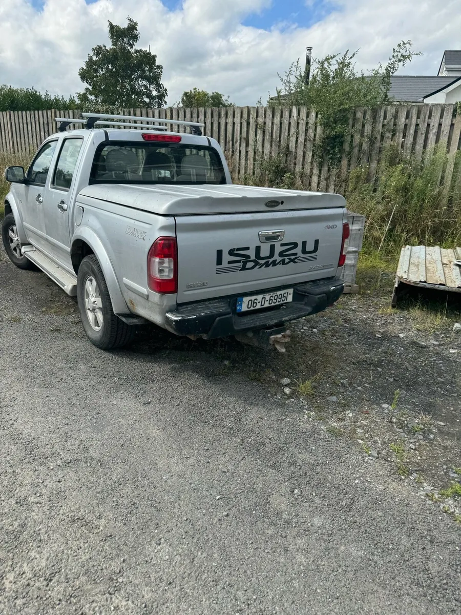 Isuzu dmax  3.0 - Image 1