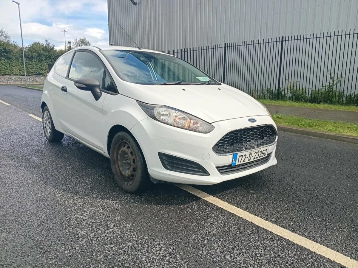 2017 ford fiesta van - Image 1