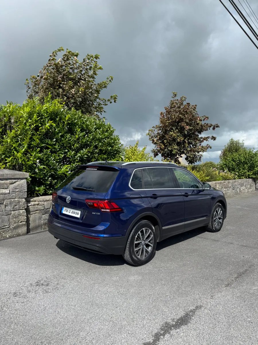 Volkswagen Tiguan 2017 - Image 2