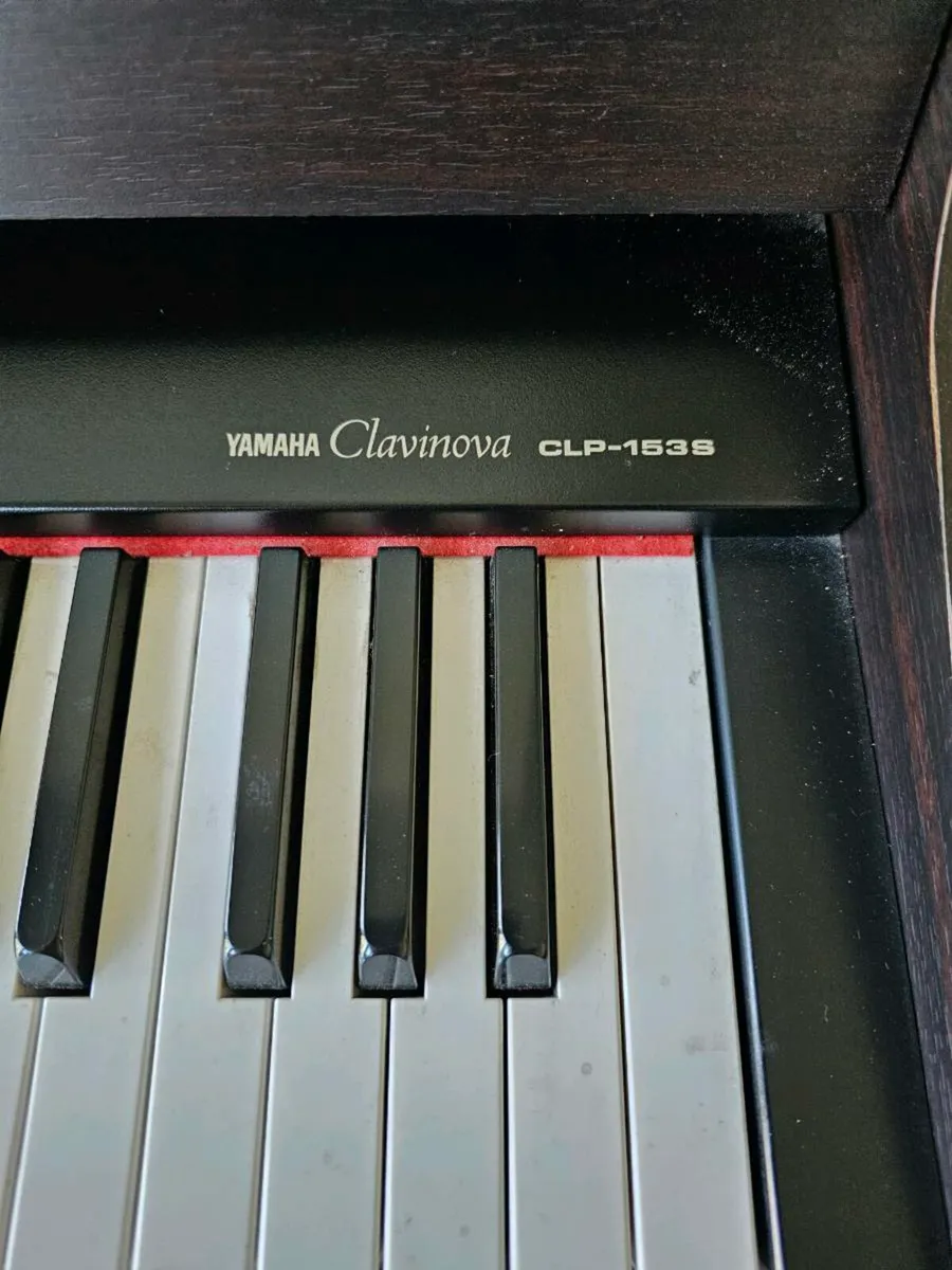 PIANO YAMAHA CLAVINOVA - Image 4