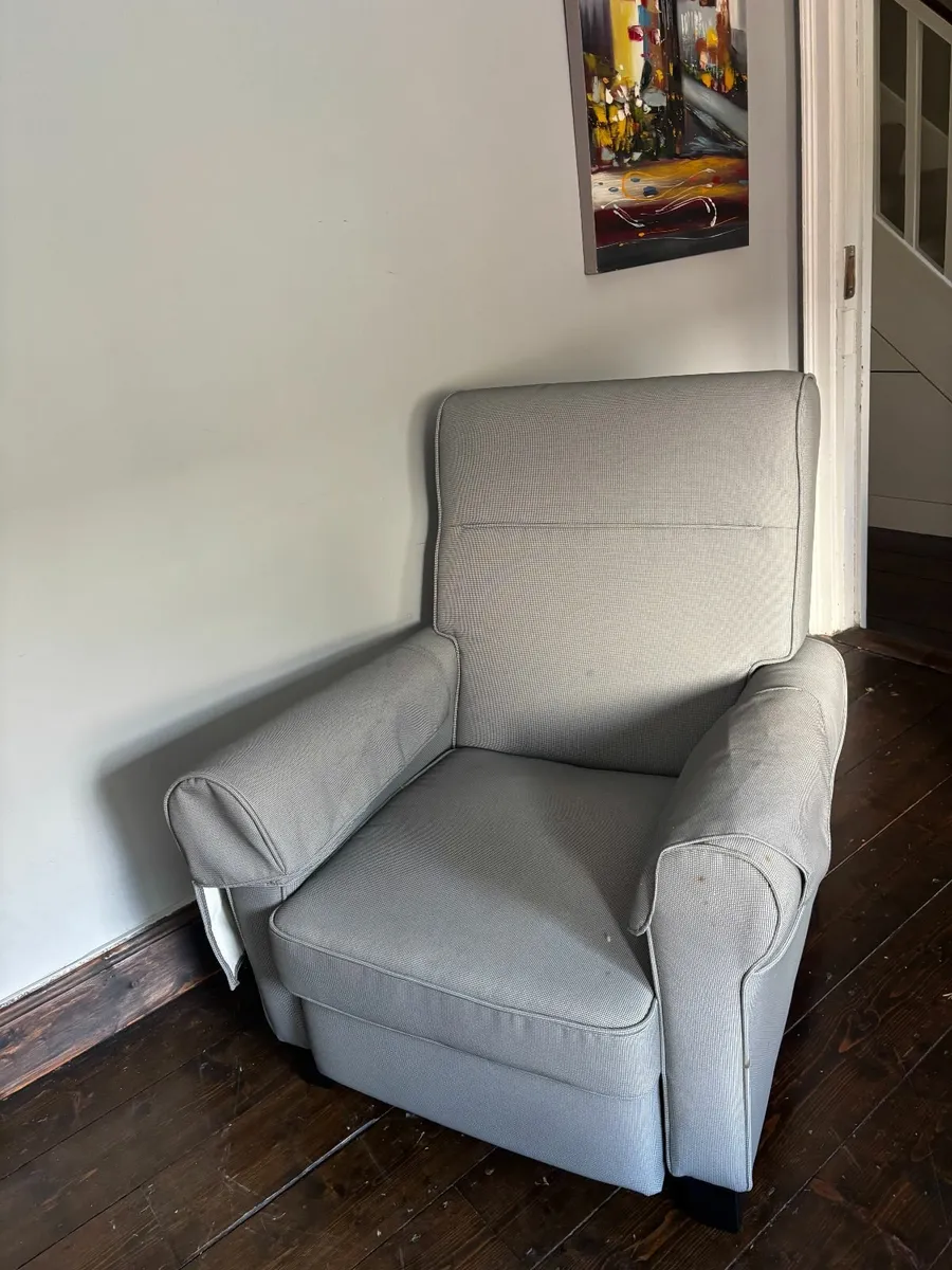 Arm chair - Image 1