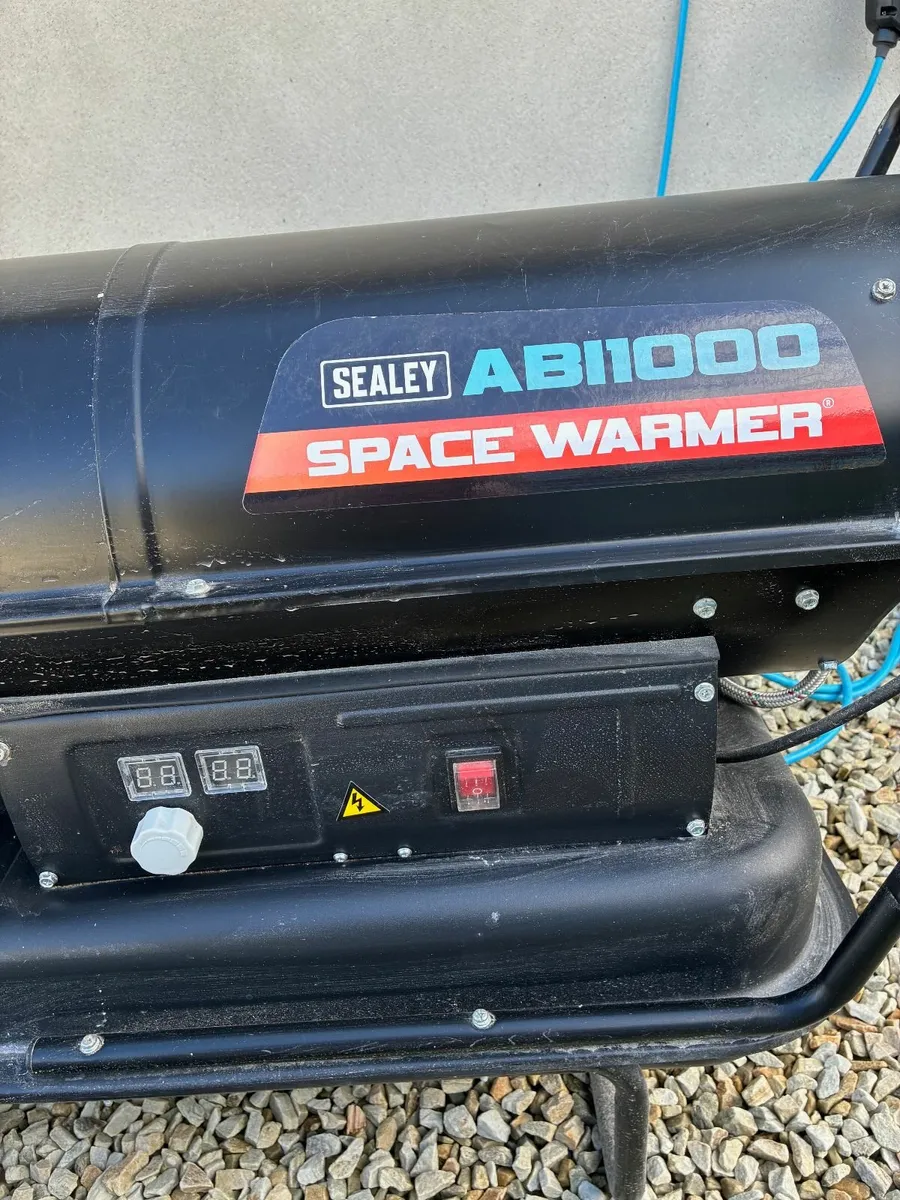 Sealy ABI1000 Space Heater - Image 1