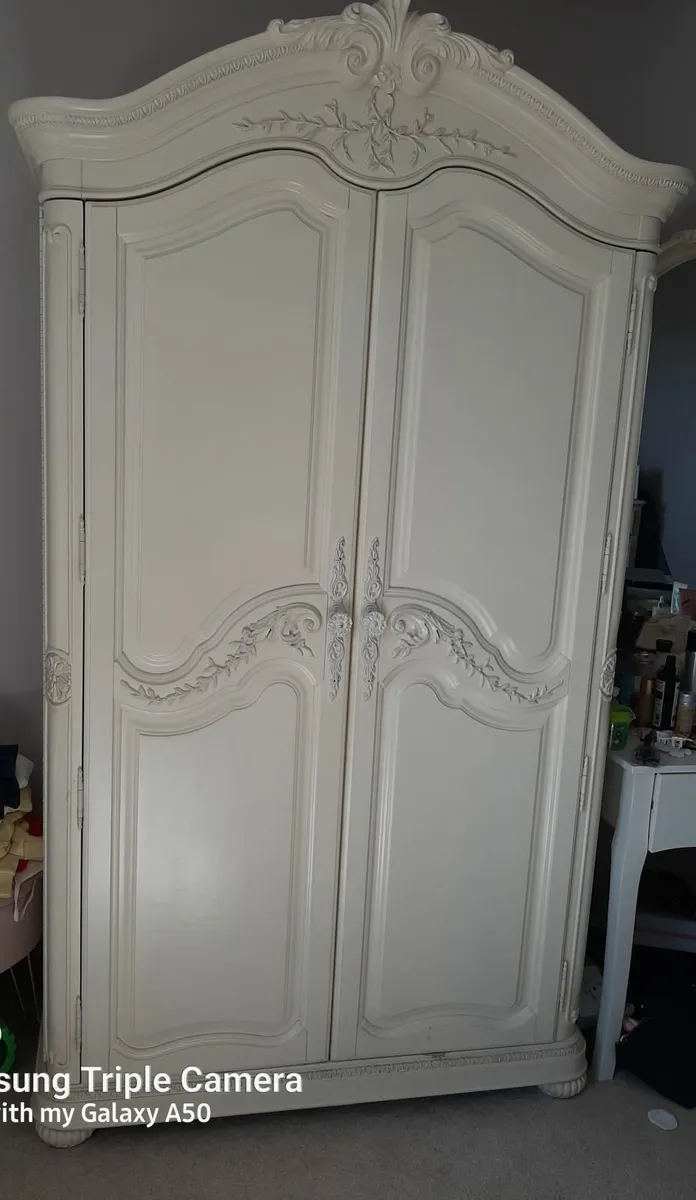 bedroom furniture - Image 2