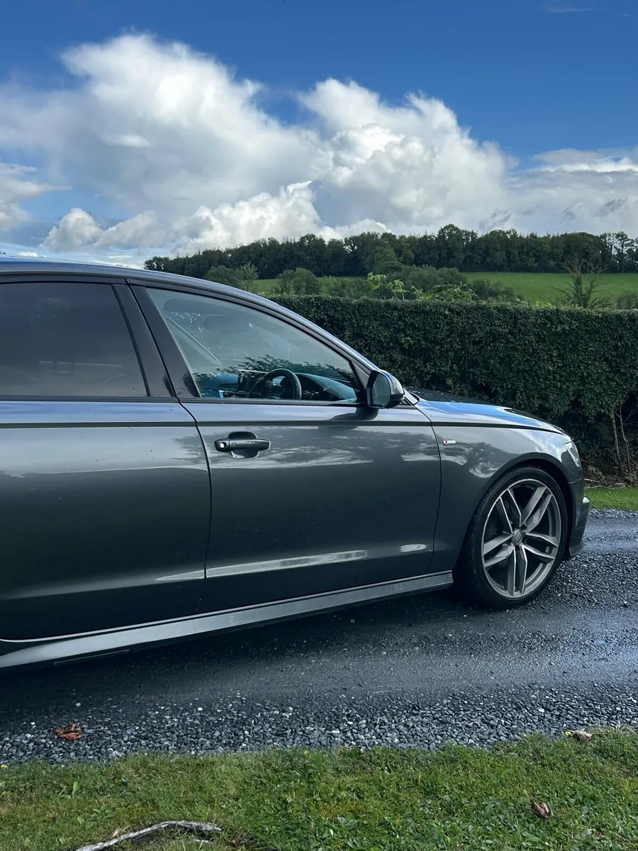 Audi A6 S line Ultra Black Edition - Image 4
