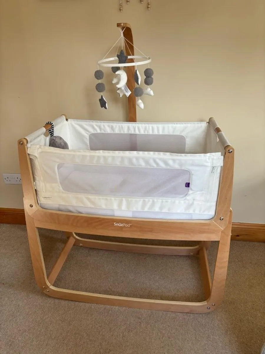 SnuzPod4 Bedside Crib - Image 1