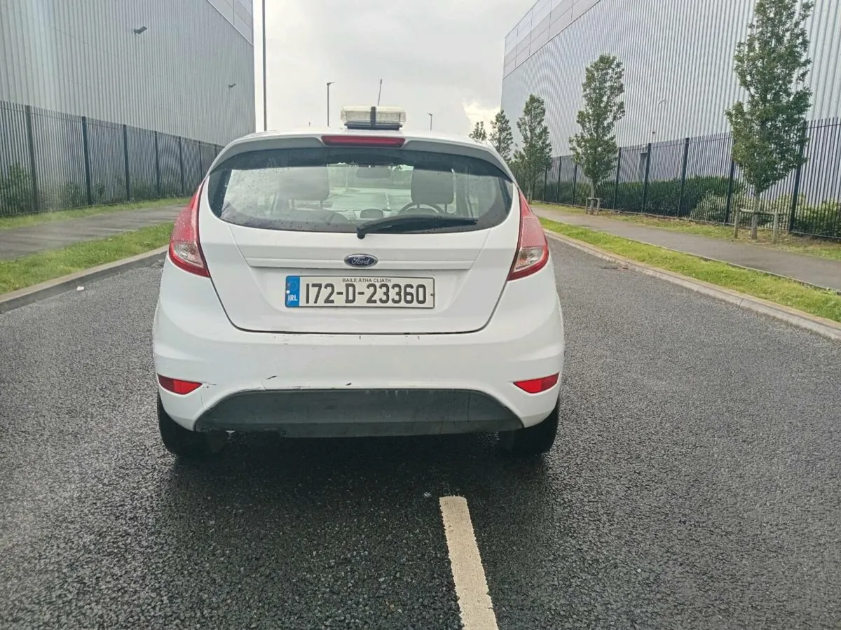 2017 ford fiesta van - Image 3
