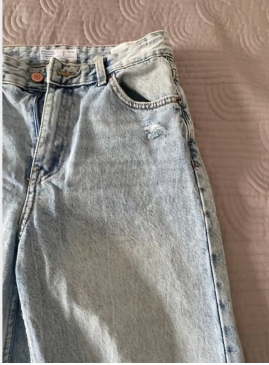 Bershka Jeans High Waist Straight Size 6 UK - Image 4