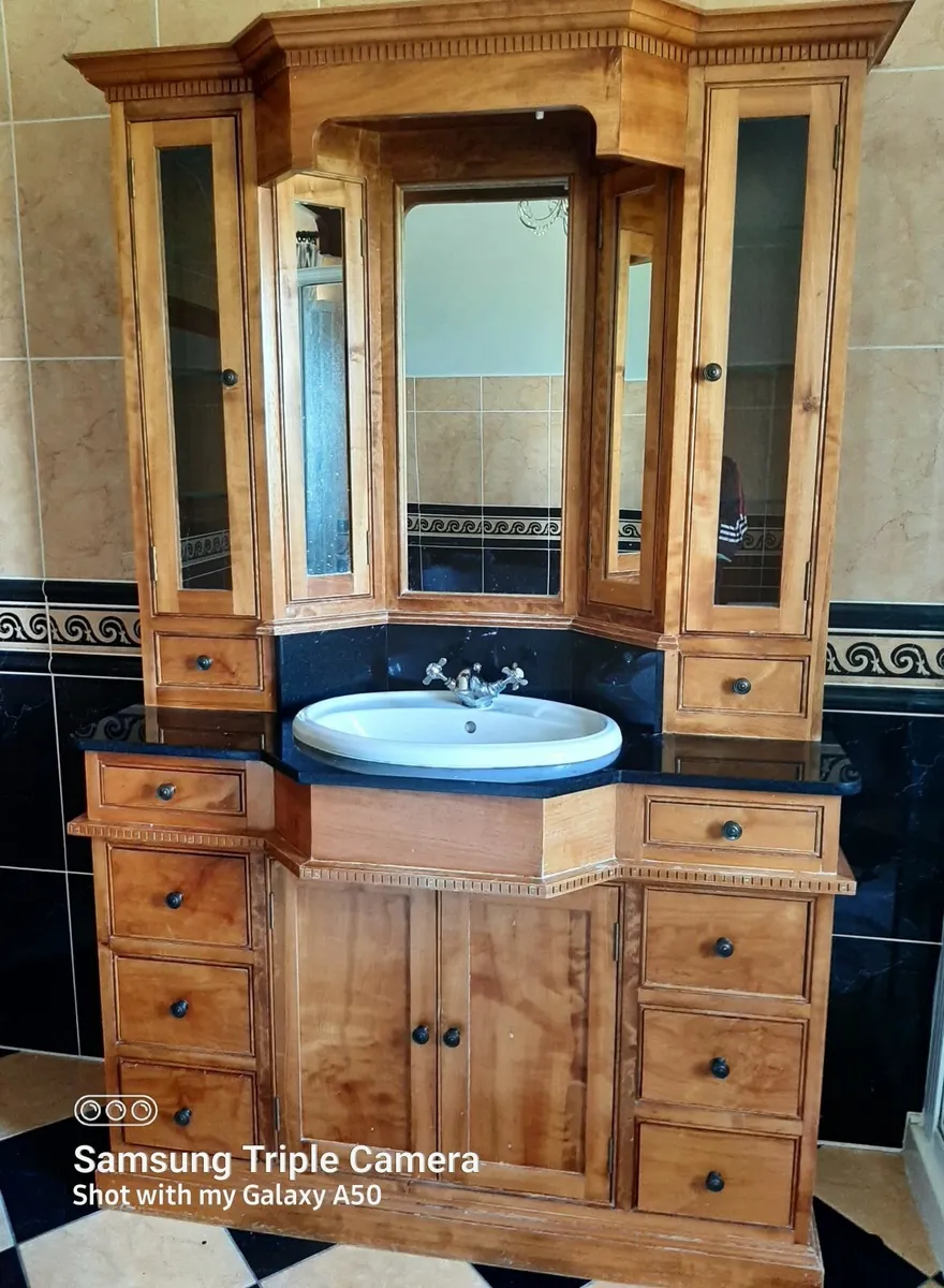 Vanity unit