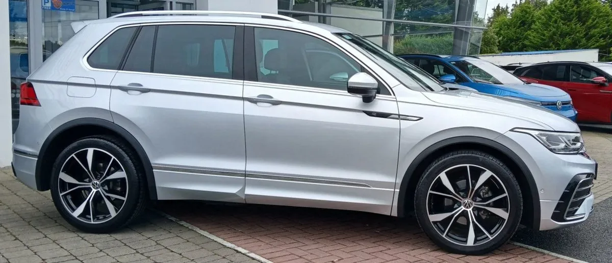 Volkswagen Tiguan R-line 2.0 TDI 150HP  rear View - Image 2