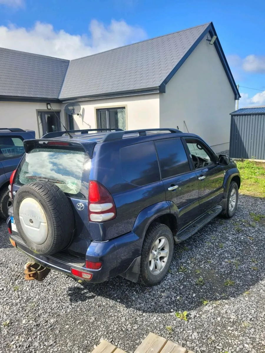 06 landcruiser suitable for breaking, - Image 1